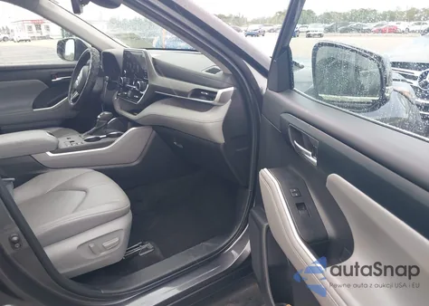 2023 Toyota Highlander Xle z USA, uszkodzony, nr VIN 5TDKDRAH7PS007556